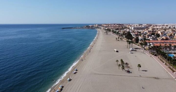 Vista aérea playa La Romanilla