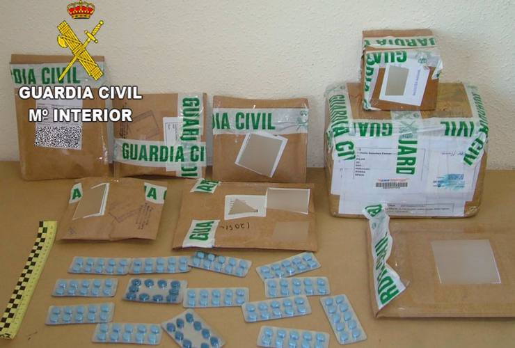 29/06/2018 Algunos de los blister de pastillas ilegales intervenidas
POLITICA ANDALUCÍA ESPAÑA EUROPA ALMERÍA
GC