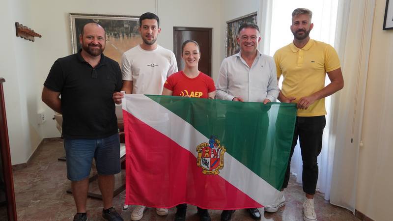 Alcalde de Berja recibe a Inma Soto 1