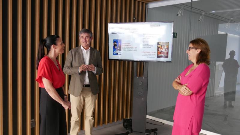 231005 Comandante Lara, Pica Pica y Joana Jiménez 'Cantando a la Navidad...