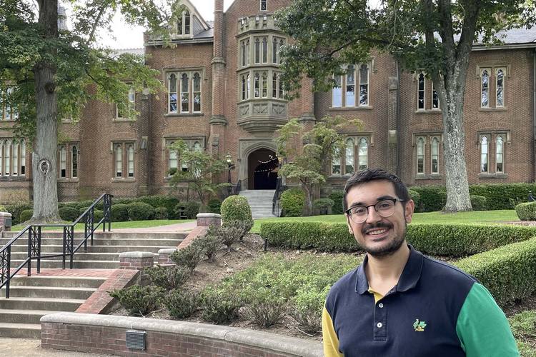 FOTO 1 OCTUBRE 31 2023 ANTONIO ACOSTA ESTUDIANTE FULBRIGHT