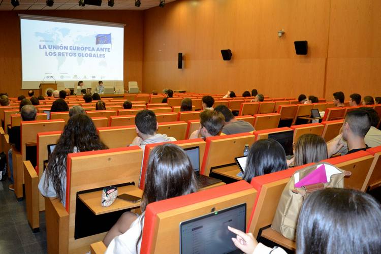 FOTO 2 OCTUBRE 20 2023 JORNADA 'LA UE ANTE LOS RETOS GLOBALES'