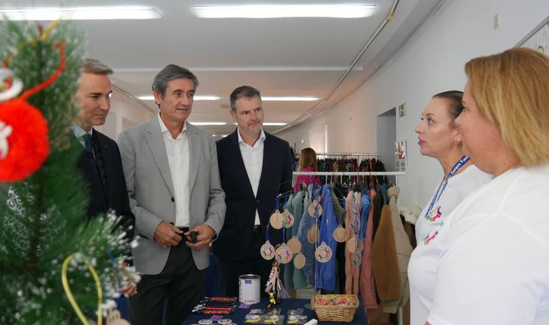 231116 Inaugurado el Gran Outlet en el Auditorio Ciudad de Adra