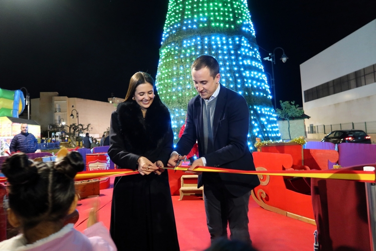 4 Corte Cinta Inauguración