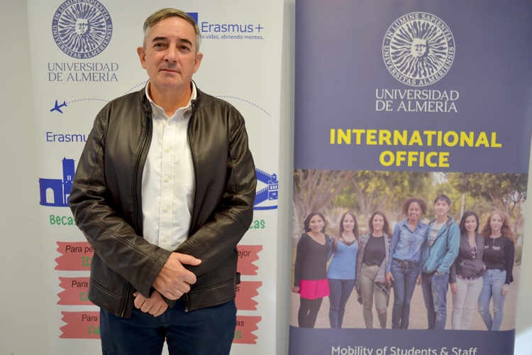 FOTO DICIEMBRE 15 2023 PRESENTACIÓN CONVOCATORIA ERASMUS