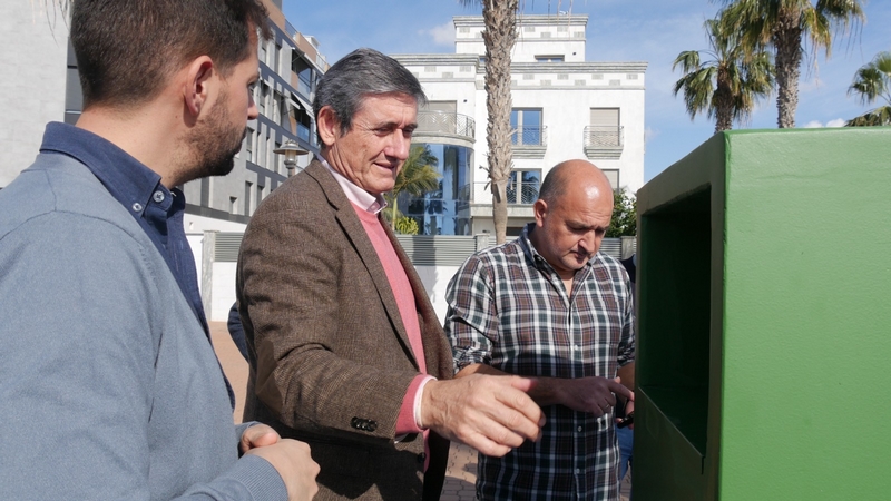 240112 Adra estrena los puntos de recarga para vehículos, bicicletas y p...