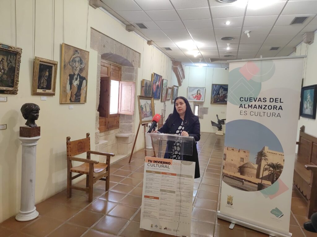 la concejala de cultura en el museo Antonio Manuel Campoy