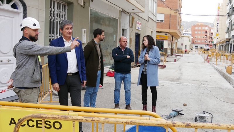 240205 La obras en la Rambla de las Cruces de Adra encaran su recta fina...