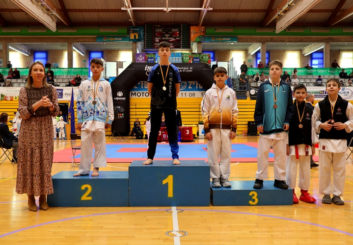 240218 TROFEO KUMITE KÁRATE (6)