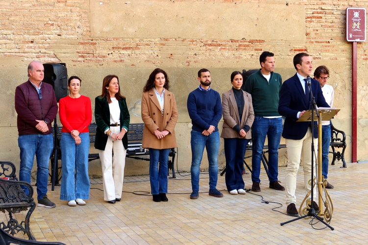 Foto Discurso Alcalde Concentración Vera Asesinatos Barbate