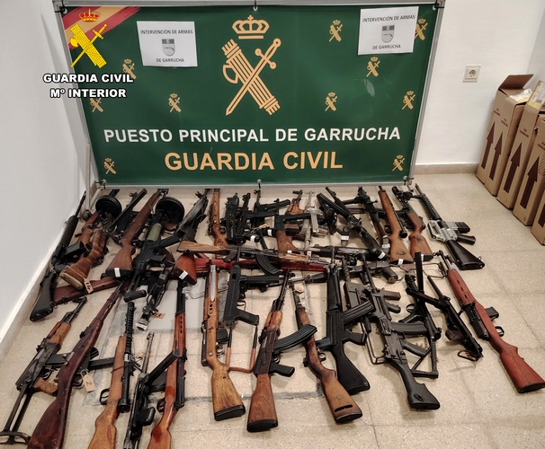 Armas_de_Guerra_Almeria_editada_1
