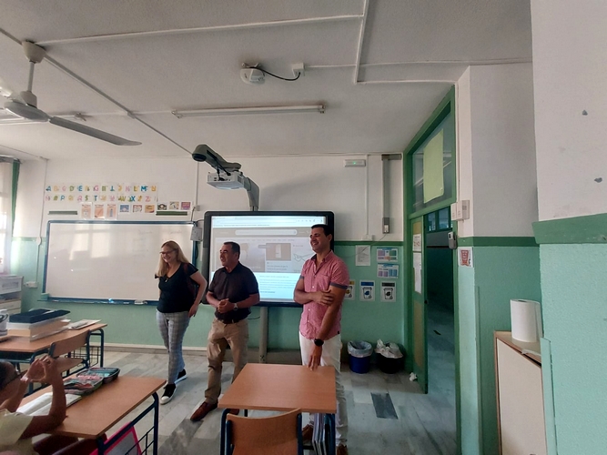 Jose Miguel Hernández visita colegios