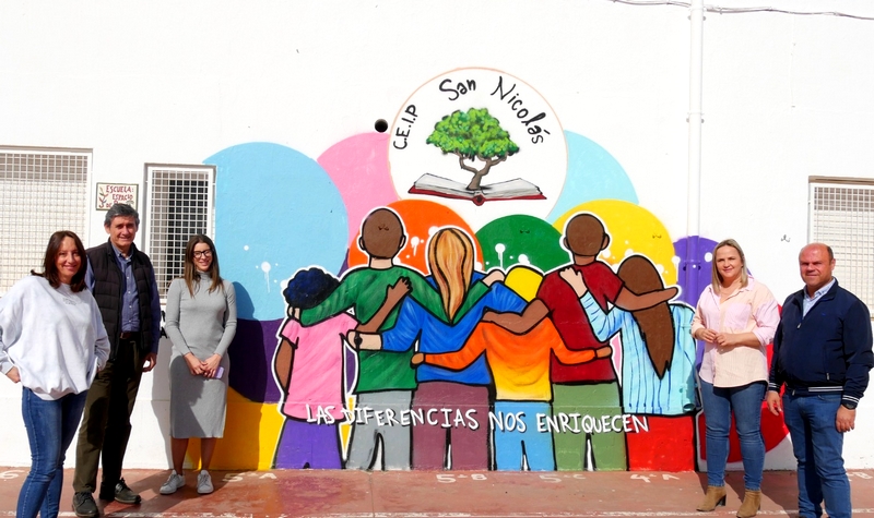 240405 Manuel Cortés visita el resultado de las obras de mejora en los C...