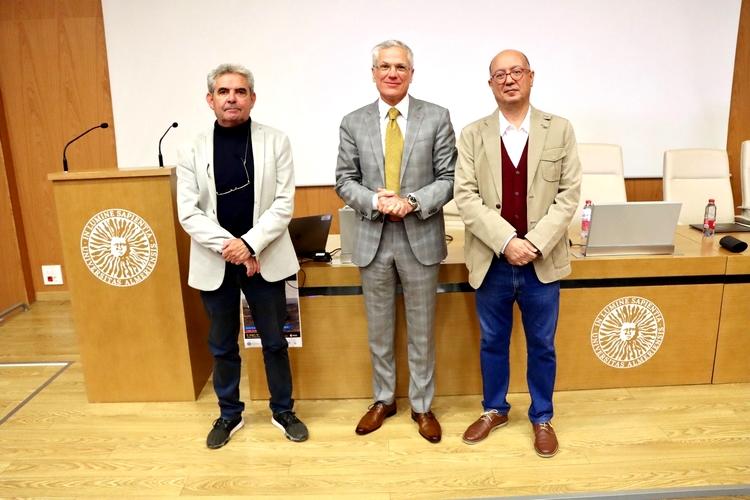 FOTO 1 UAL 6 ABRIL VIERNES CIENTÍFICO MARTE