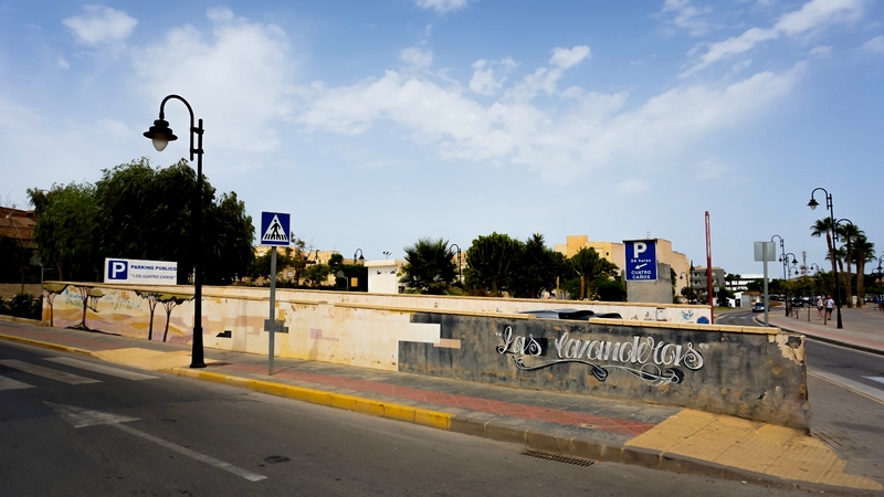 Imgen Exterior Parking Cuatro Caños