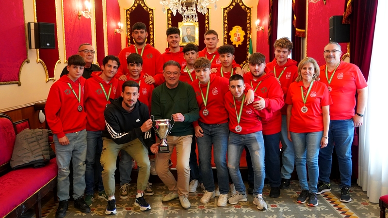 recibimiento equipo masculino Berja 2024 voleibol 1