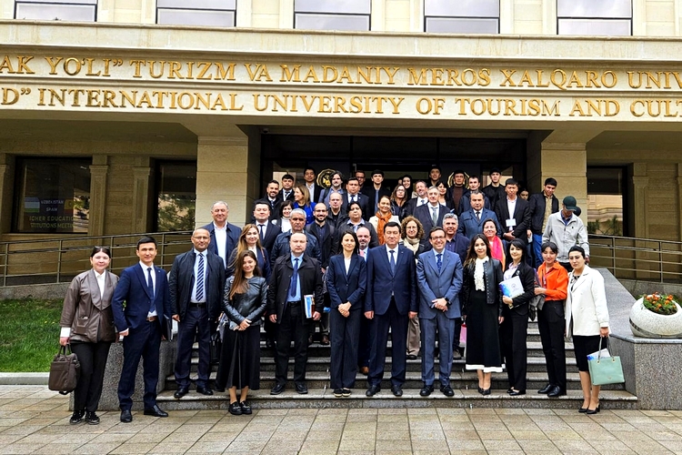 FOTO 1 UAL 1 MAYO 2024 UZBEKISTÁN