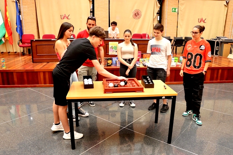 FOTO 3 UAL 17 MAYO 2024 JUEGOS DE MESA