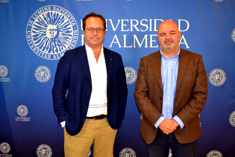 FOTO MAYO 03 2024 CURSO DE VERANO 'ÁREAS METROPOLITANAS. VISIÓN GLOBAL' . JUAN URIBE Y JOSÉ LUIS RUIZ