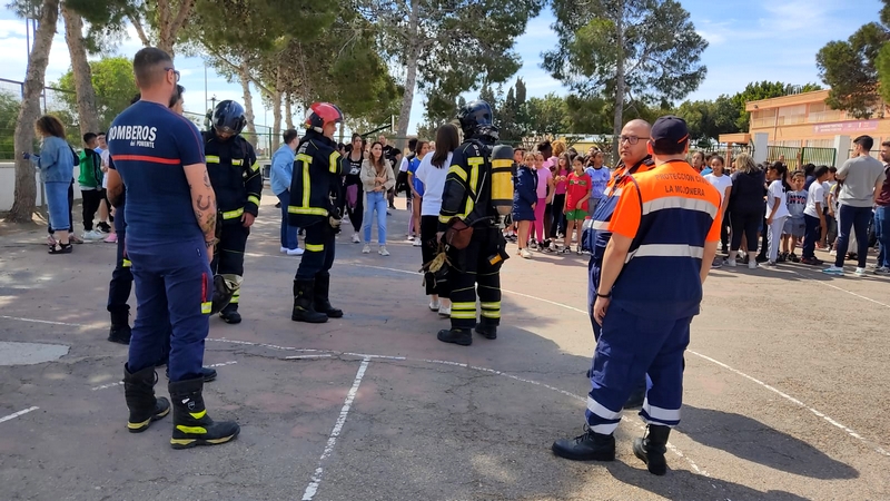 Simulacro Bomberos y Protección Civil (3)