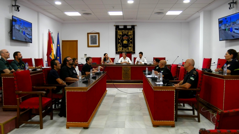 240724 El Ayuntamiento de Adra perfila el dispositivo de seguridad para ...