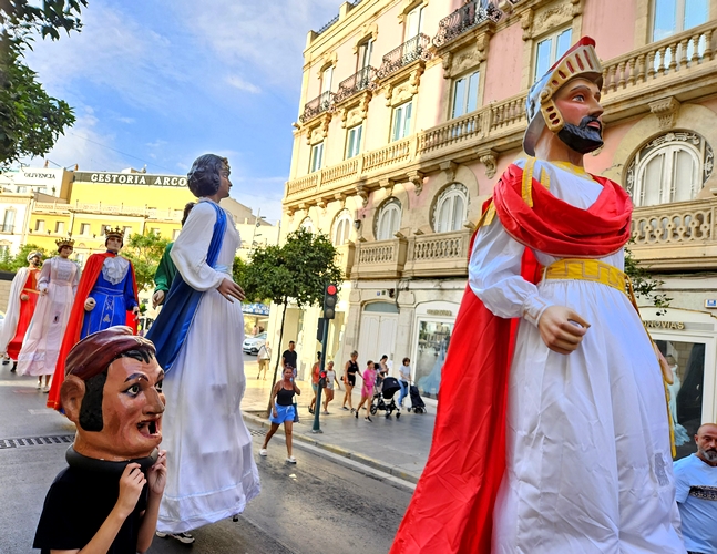 240821 Gigantes y Cabezudos (6)