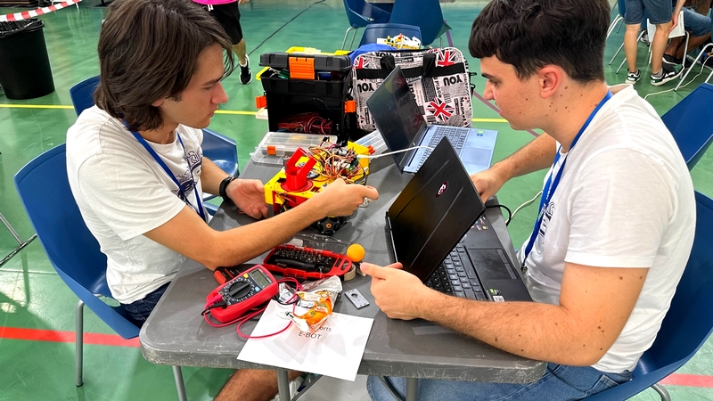 240915 Uno de los equipos participantes