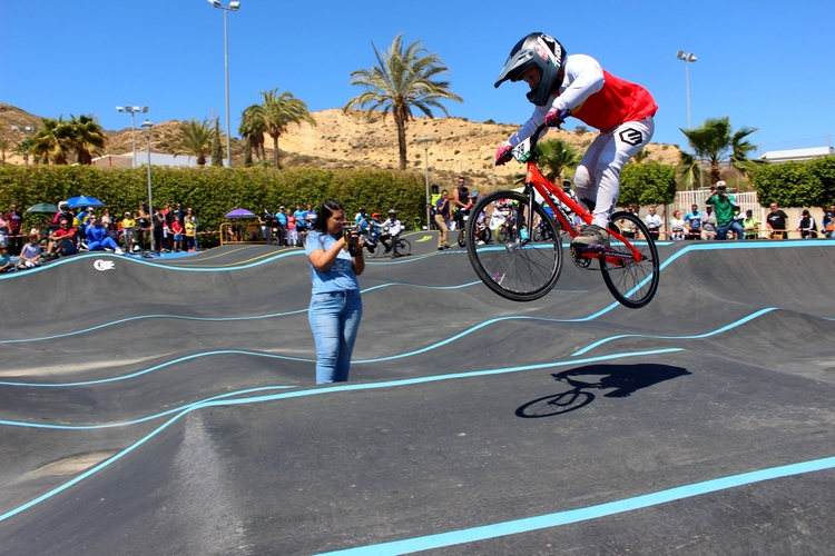 Imagen de archivo de un campeonato de pump track en Huércal de Almería