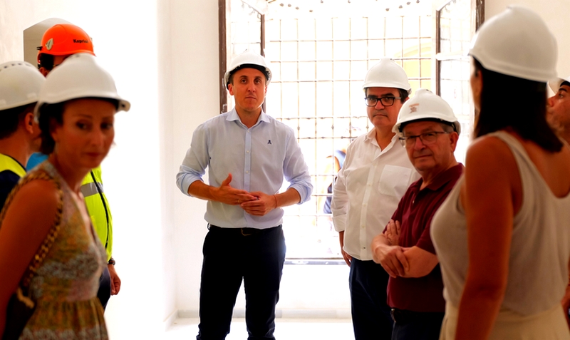 Visita del diputado de Fomento y el alcalde de Vera a las obras (2)