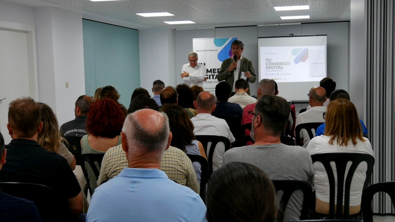 241001 Más de 40 empresas abderitanas en Adra Comercio Digital
