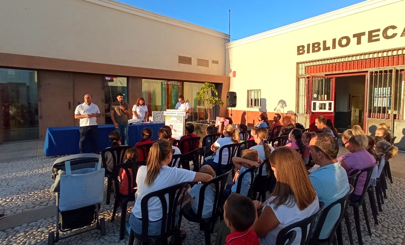 241008 Entregados los premios al medio centenar de participantes del Tal...