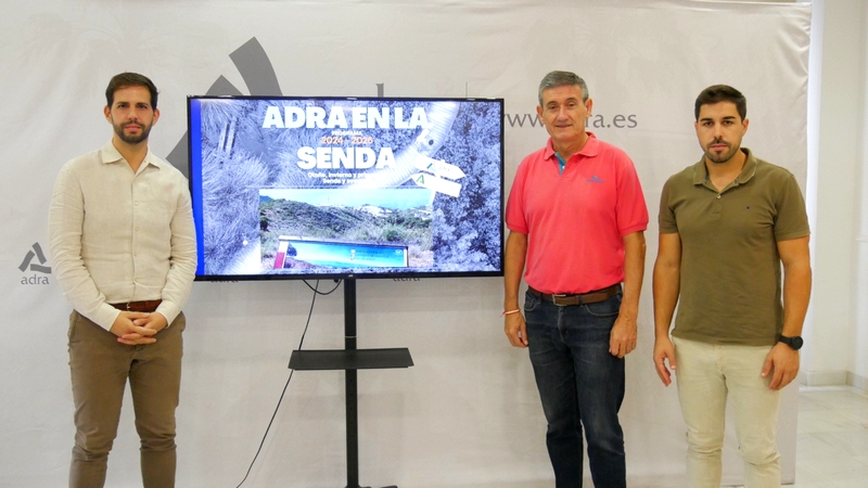 241015 Presentada la nueva edición de 'Adra en la Senda' con casi una ve...