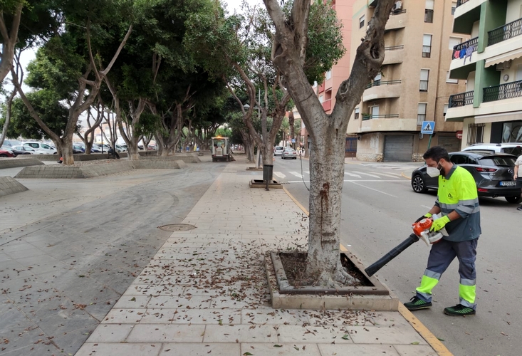 241023 El Ayuntamiento de Adra incorpora una nueva brigada en horario de...