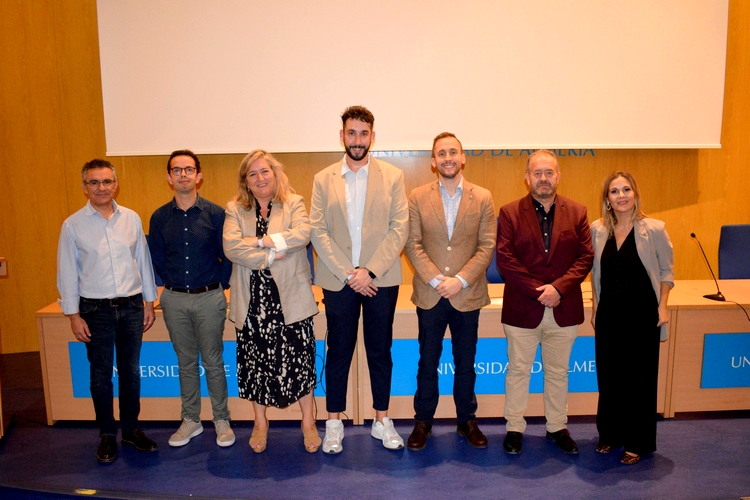 FOTO 2 OCTUBRE 16 2024 PRESENTACIÓN ACUERDO CON MIR ASTURIAS