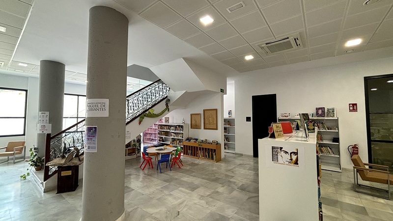 interior Biblioteca de Berja 2024