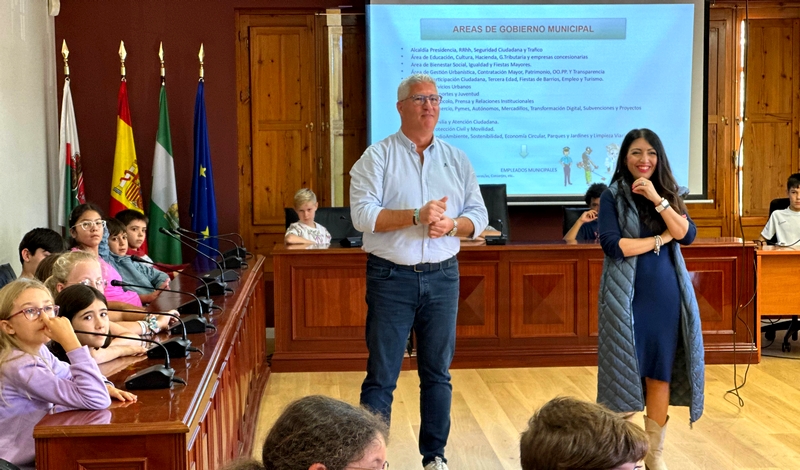 241108 Visita de los colegios al Ayuntamiento