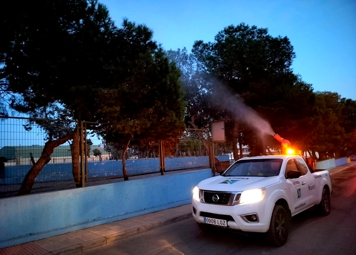 241129 El Ayuntamiento de Adra previene a la oruga procesionaria con lab...