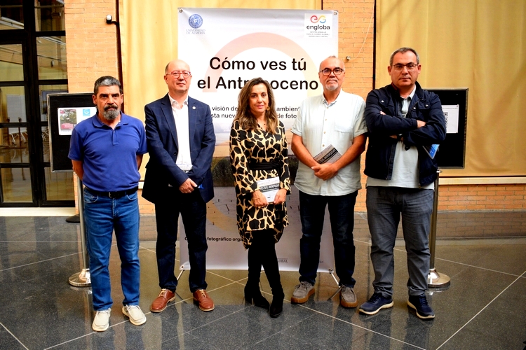 FOTO 1 NOVIEMBRE 04 2024 EXPOSICIÓN CÓMO VES TÚ EL ANTROPOCENO