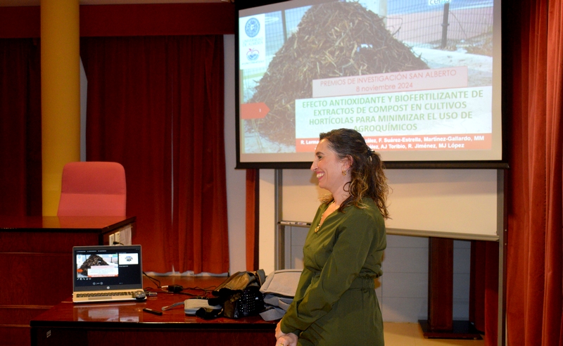 FOTO 2 NOVIEMBRE 08 2024 V JORNADAS CIENTÍFICAS SAN ALBERTO