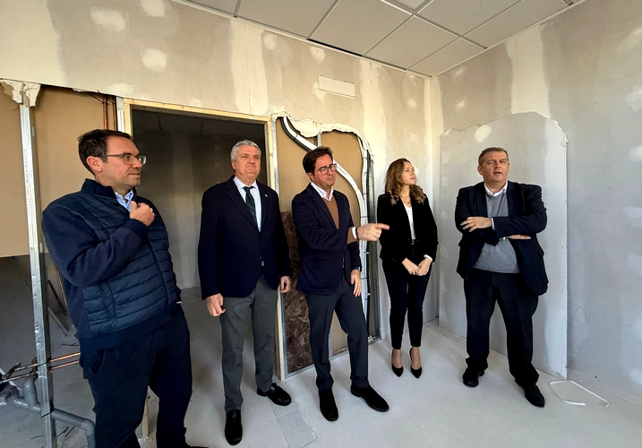 70061733-3b2f-42a0-8fd1-3ba813462ae1