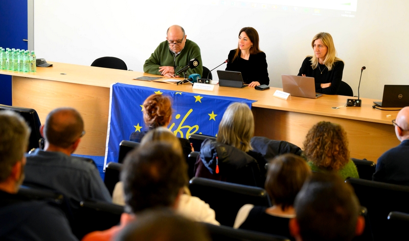 La presidenta de la APA, Rosario Soto, inaugura la jornada sobre el proyecto LIFE-DREAM