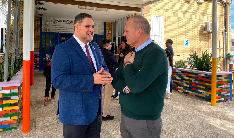 alcalde y delegado en la visita del pasado jueves