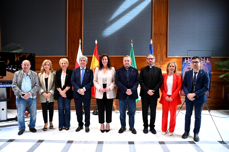 11-4-2025 Alcaldesa presentación Semana Santa 2025 (1)