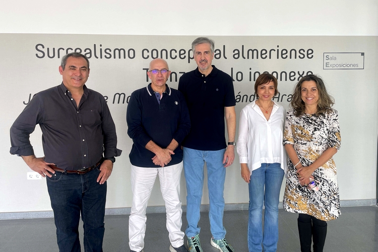FOTO 1 ABRIL 03 2025 EXPOSCIÓN SOBRE SURREALISMO CONCEPTUAL ALMERIENSE
