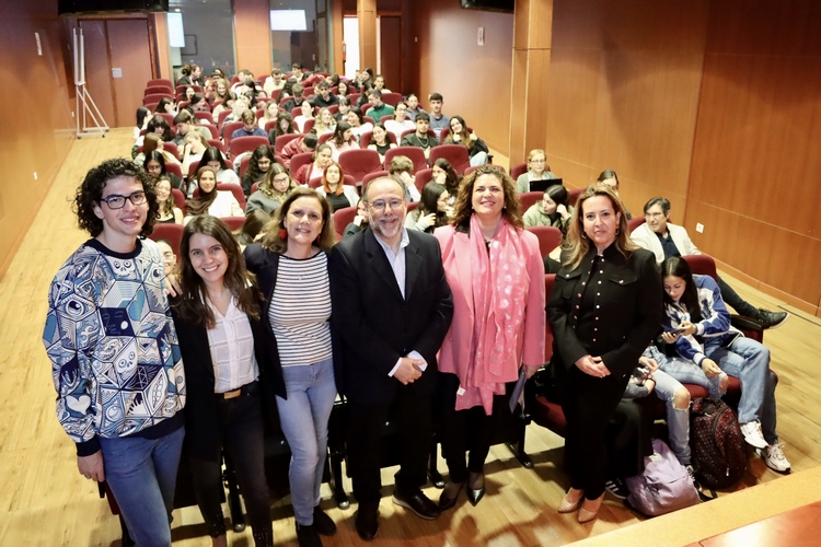 FOTO 1 UAL 22 ABRIL 2025 JORNADAS BIENESTAR