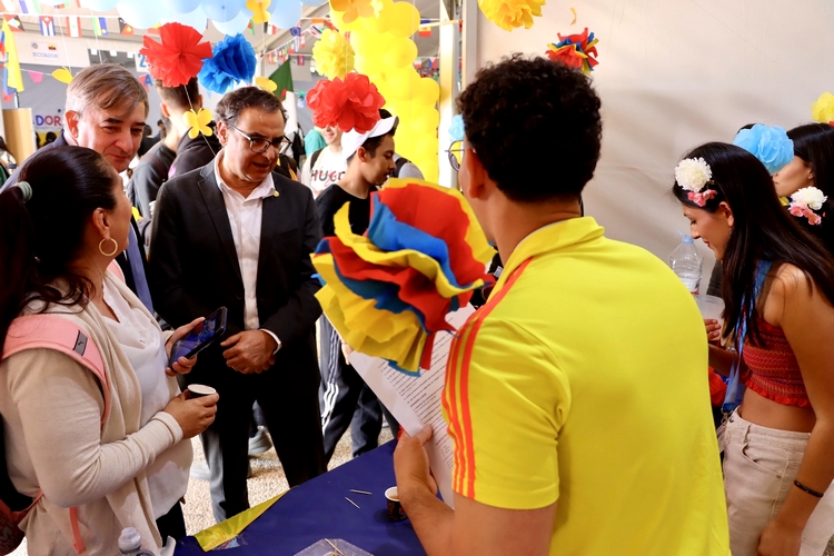 FOTO 2 UAL 3 ABRIL 2025 FERIA DE LAS NACIONES