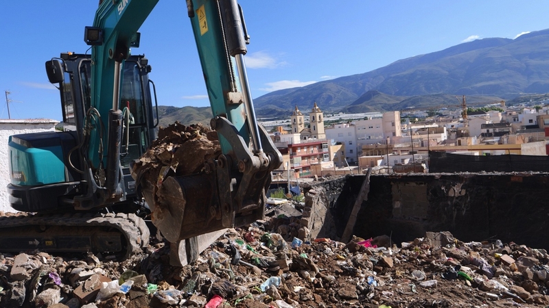 Demolicion viviendas Cerro Matadero de Berja 1