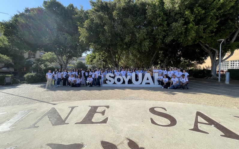 FOTO 1 UAL MAYO 13 ENCUENTRO VOLUNTARIADO