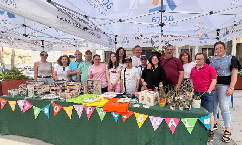 250606 El Centro Ocupacional de Adra celebra un Mercadillo de Primavera ...