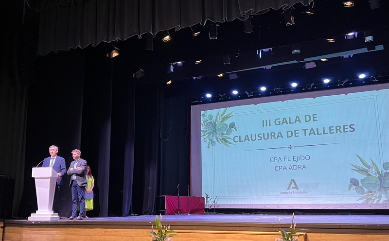 250610 El Auditorio 'Ciudad de Adra' acoge la clausura de los talleres d... (1)
